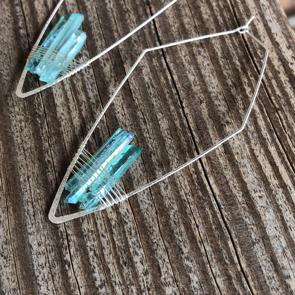 Sea Green Crystal Threader Earrings! - Picture 3 of 5